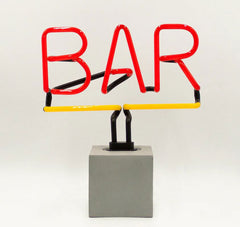 Locomocean | Scritta Neon Bar su base in Cemento - DK-NSET-BAR