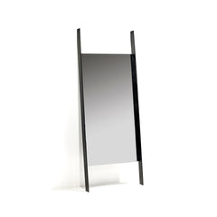 Specchio da Terra H200 L80 – Struttura in Metallo Nero – Designer Bea Mombaers per Serax