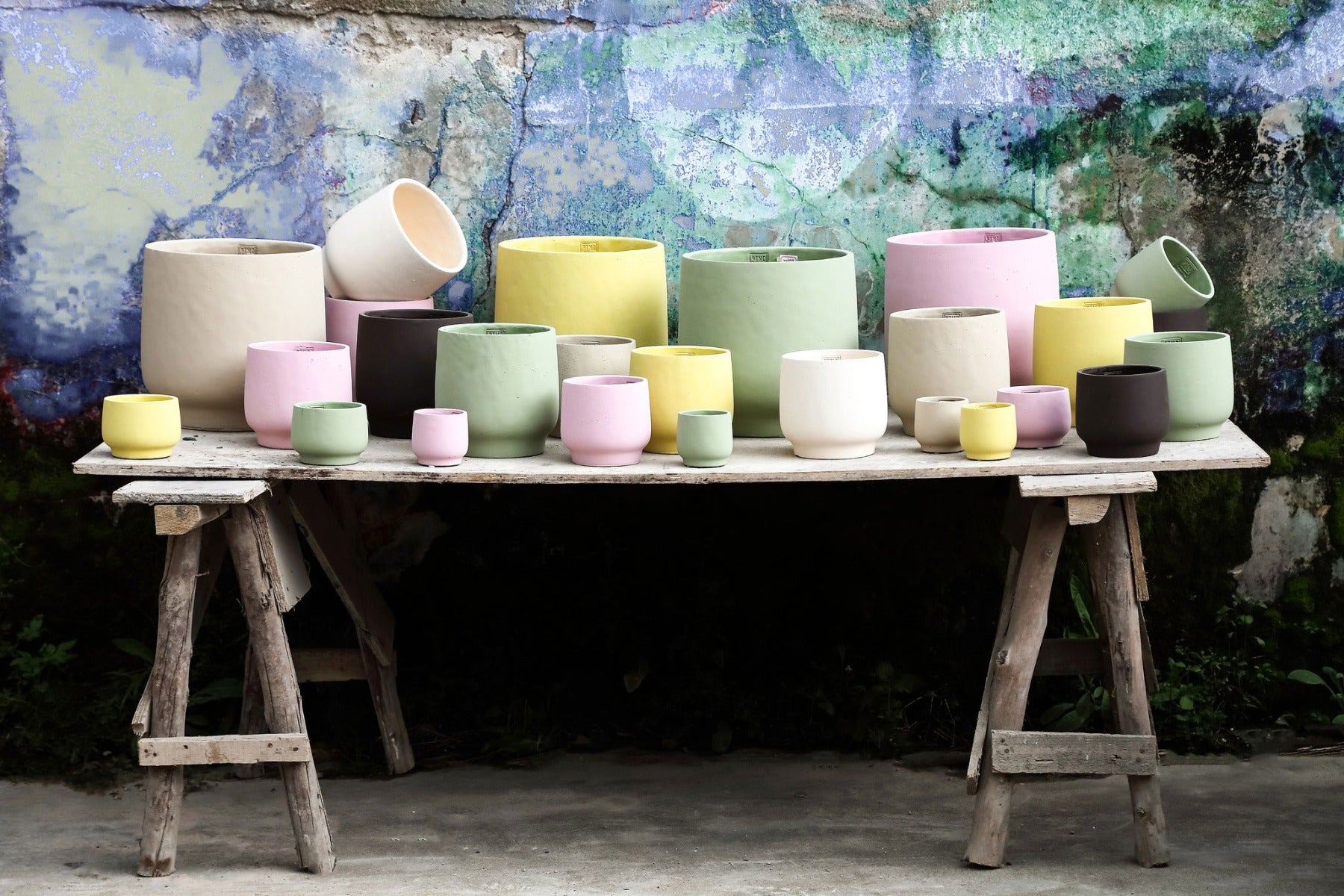 Vaso Aline Cemento Rosa H 13 Cm L 15 Cm | Vasi di Design in Cemento - 726005